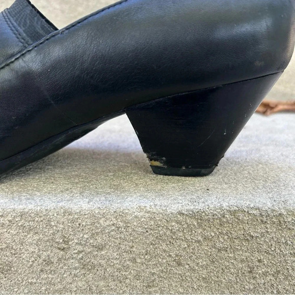 Dansko Black Slip On Heels Size 38 (7.5) - Picture 6 of 7